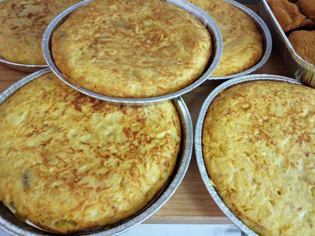 Tortillas de patata caseras recién hechas